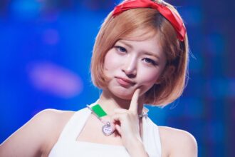 IVE's Rei to release her first solo OST for the drama 'Dive Into You' IVE's Rei to release her first solo OST for the drama 'Dive Into You'