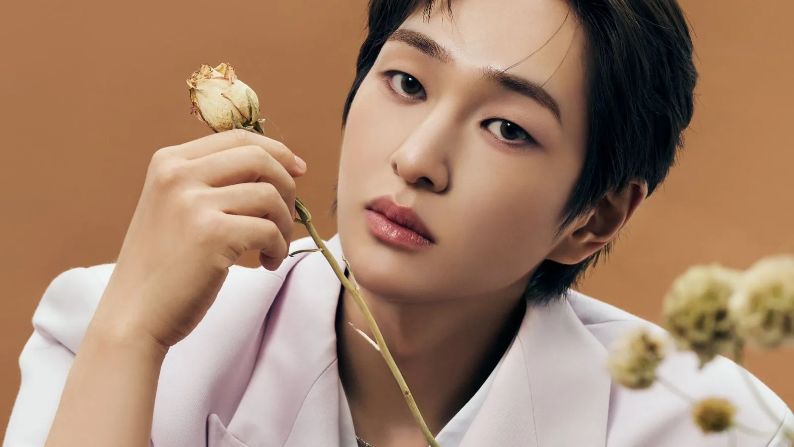 SHINee's Onew sets date for first single album Onew's new album will include three tracks