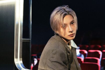 SHINee's Taemin teases a new version of his official light stick SHINee's Taemin teases a new version of his official light stick