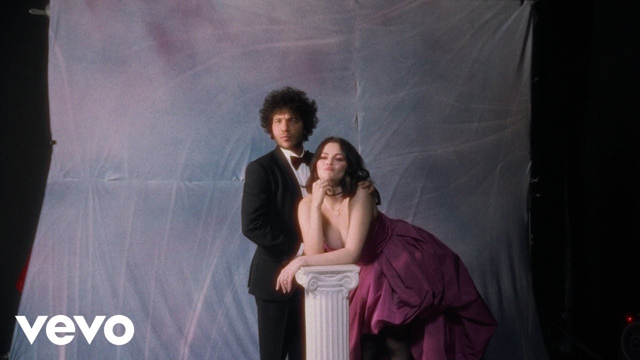 Selena Gomez, benny blanco - Talk (Official Video)