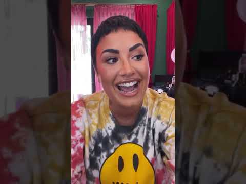Demi Lovato Goes Off On Beloved L.A. Fro-yo Shop