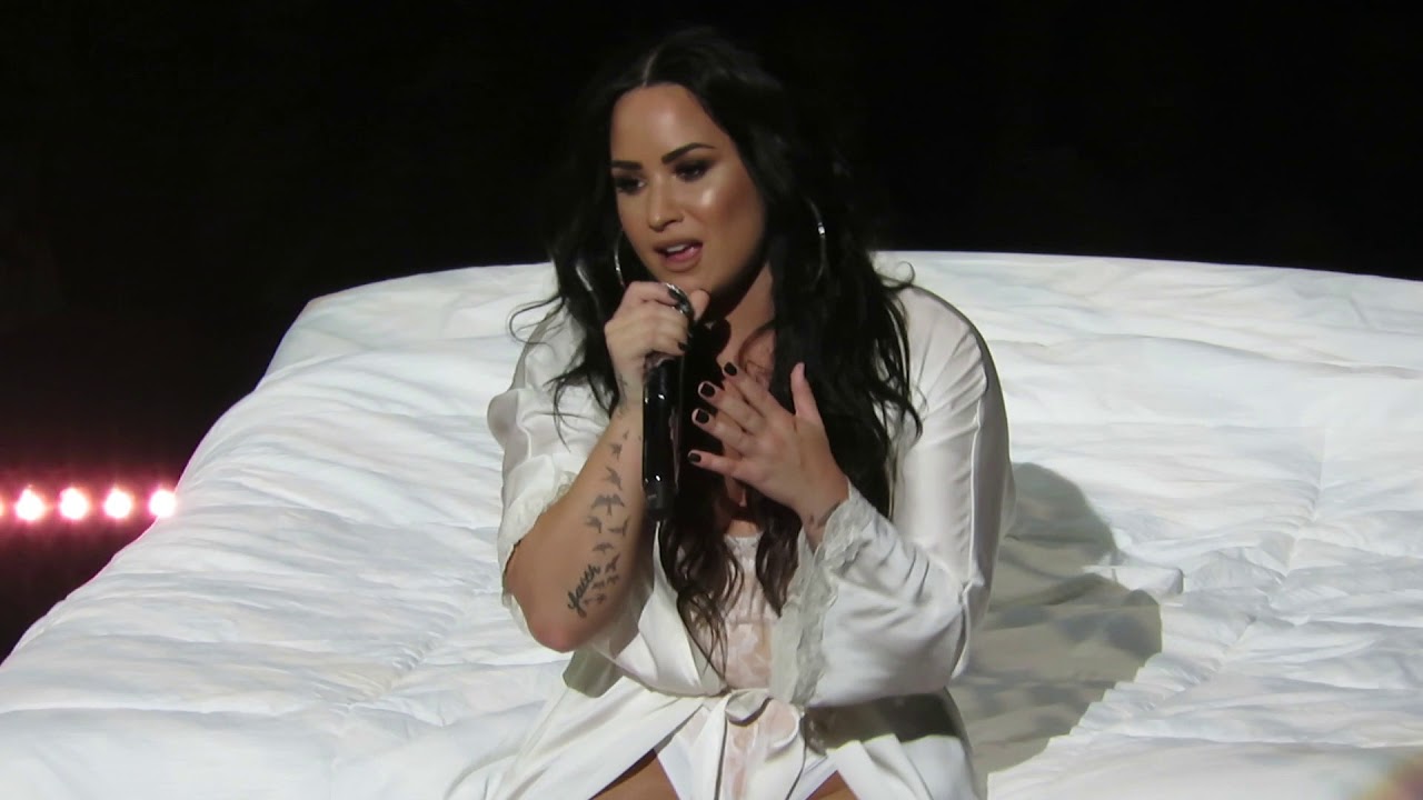Demi Lovato- Lonely (with Kehlani) 4/2/18