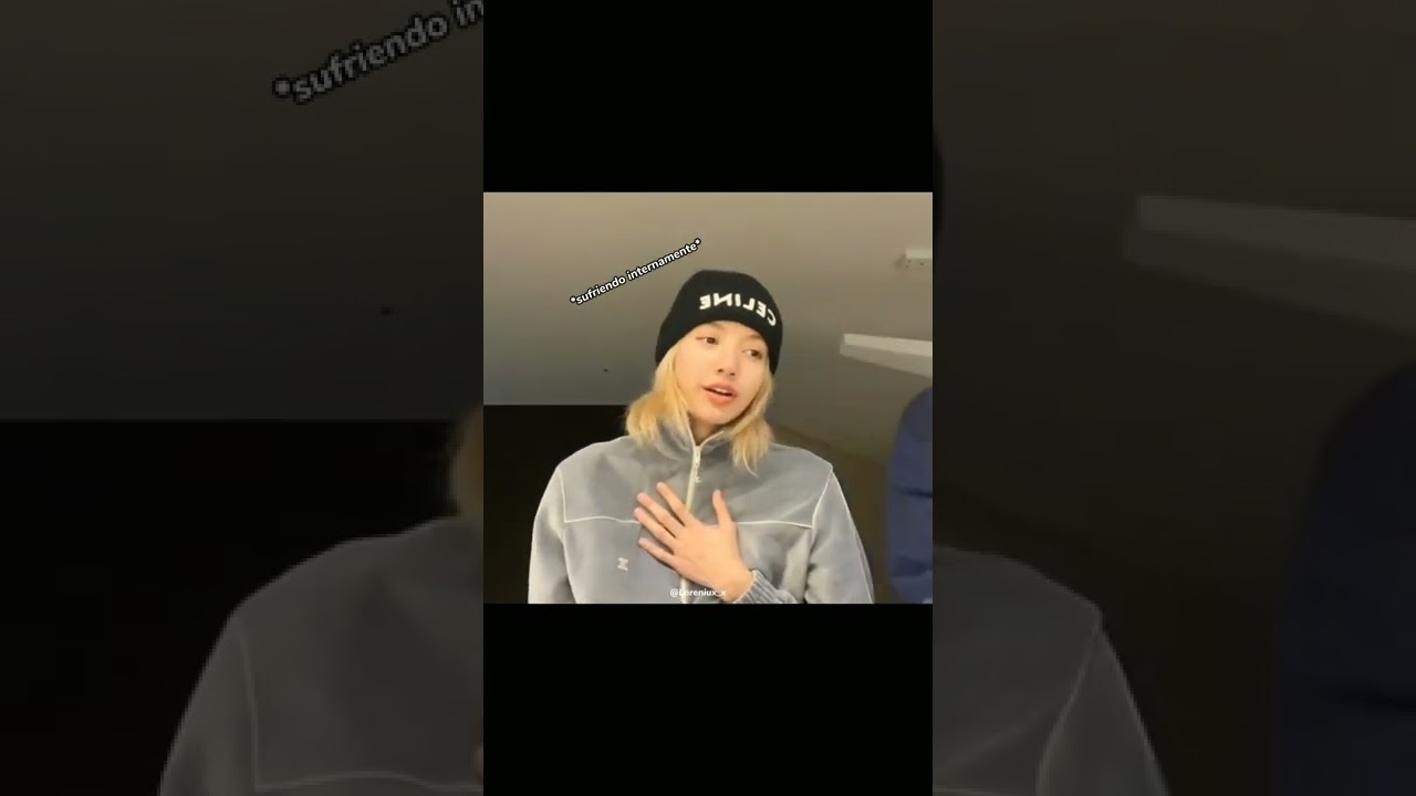 Lisa y Rosé vlive Stranger things #lisa #rose #loreniux_x #blackpink #blink #vlive #strangerthings