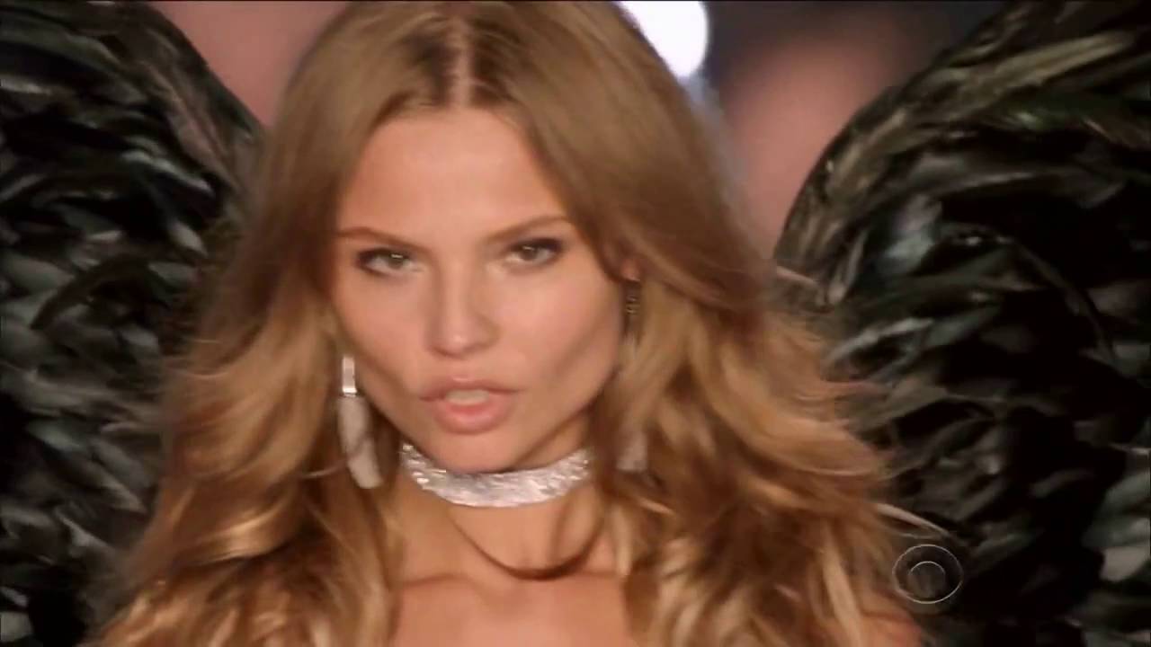 Taylor Swift The Victorias Secret Fashion Show 2014