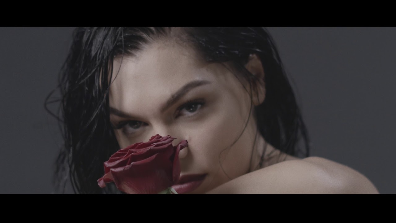 Jessie J - R.O.S.E. IN BLOOM