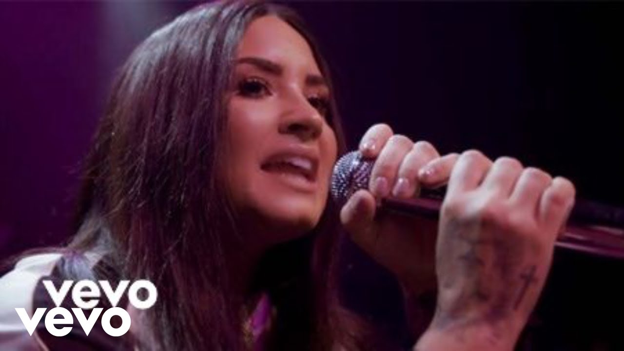 Demi Lovato - Tell Me You Love Me (Acoustic)