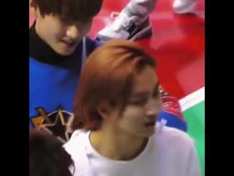 Taehyung playing Jeonghan's hair