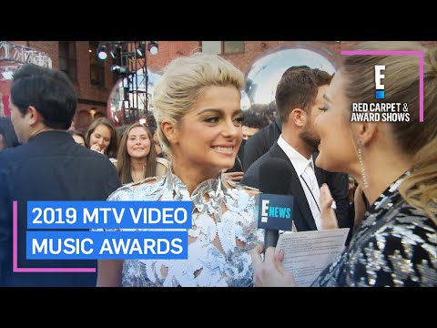 Bebe Rexha to Normani “You Better Slay This Mother F--king Show B*tch” | E! Red Carpet & Award Shows