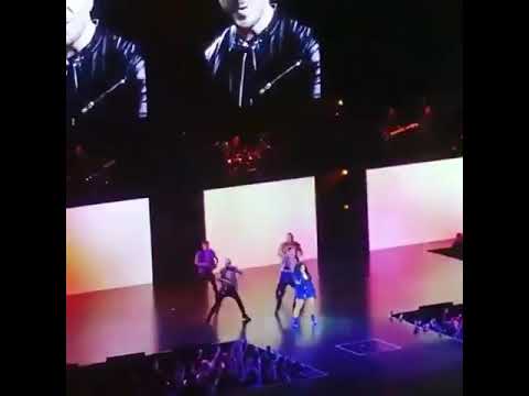 Demi Lovato, Luis Fonsi Echame La Culpa Live (Tell Me You Love Me Tour) San Diego