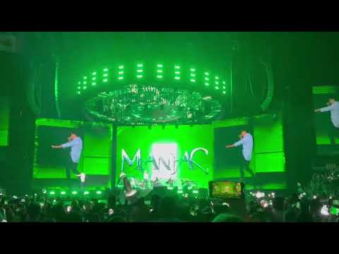 Stray Kids' Bang Chan sings Smell Like Teen Spirit by Nirvana during Maniac Tour in USA