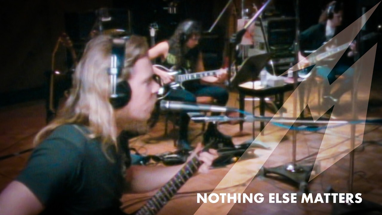 Metallica: Nothing Else Matters (Official Music Video)