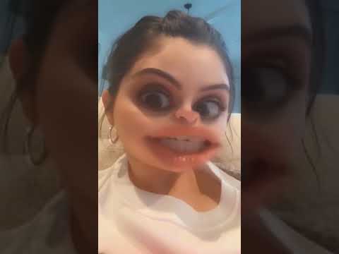 Selena Gomez via Instagram Stories | 03/05/2019