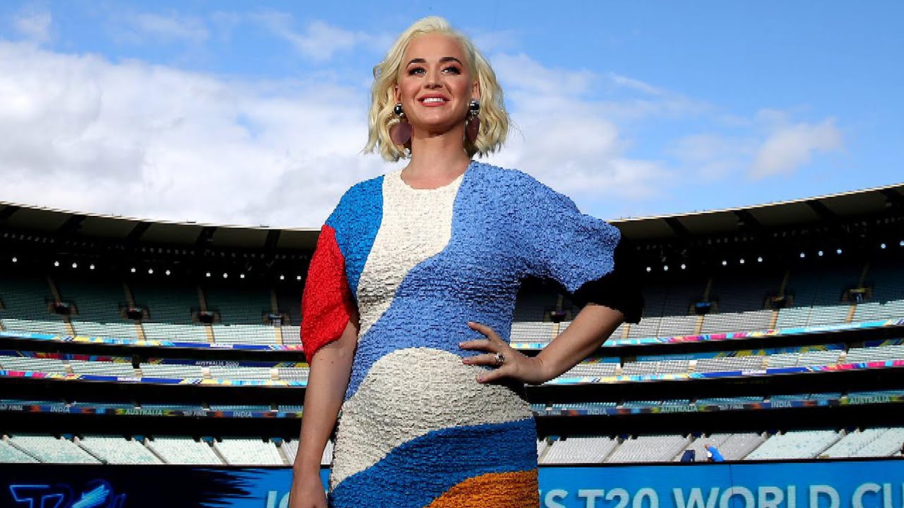 Watch Katy Perry Address Fans Who Call Her ‘Irresponsible’ Now That She’s Expecting