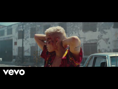 Halsey - Sorry (Official Music Video)