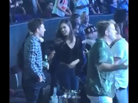 Niall Horan and Hailee Steinfeld at the back street boys concert in Las Vegas