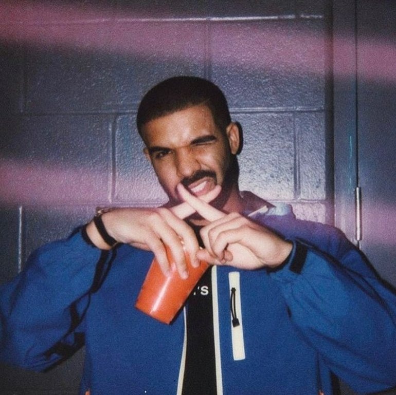 Drake best selling single artist