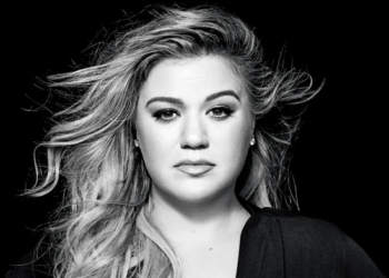 Kelly Clarkson en una entrevista: "Pensé que era asexual"