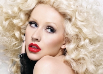 Christina Aguilera aumenta rumores de nueva era al eliminar viejas publicaciones en Instagram