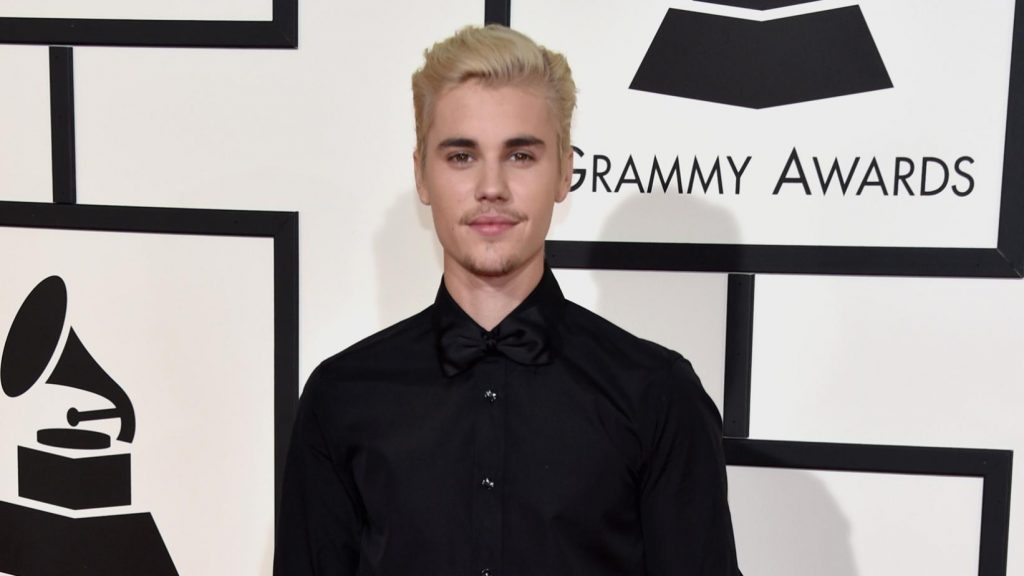 Envían Grammy Latino de Justin Bieber a otra persona por error