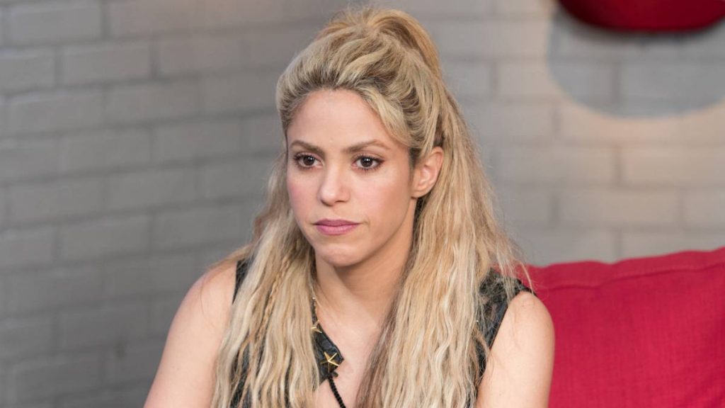 Demandan a Shakira por presunto delito fiscal en España