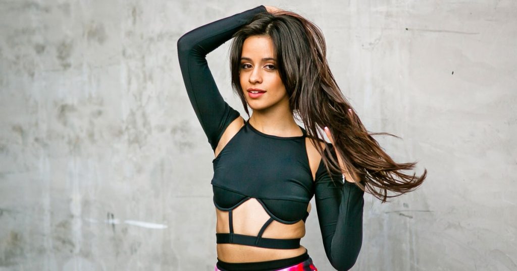 Grupo de fans de Camila Cabello recolectan 2.000 dólares para comprar su álbum