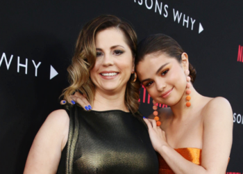 Selena Gomez and her mother at the "13 Reasons Why" Premiere