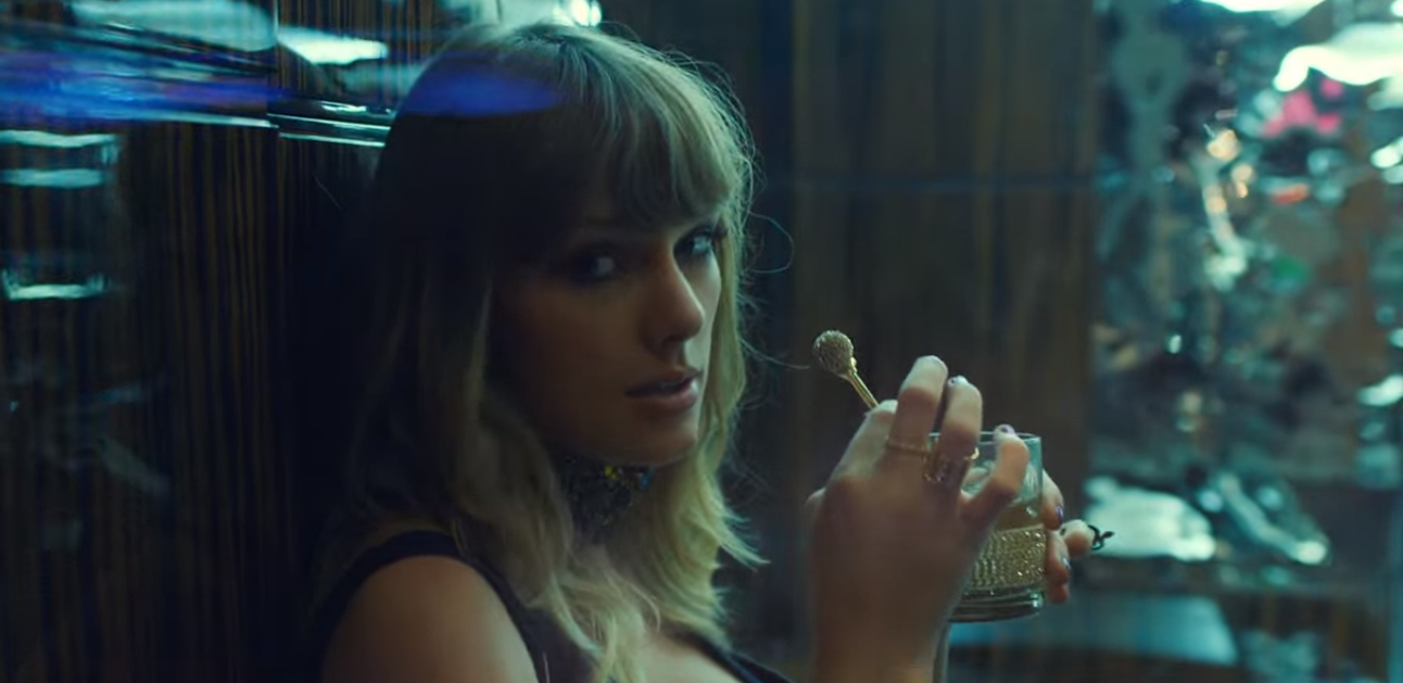 Taylor Swift canta rap com Ed Sheeran no Japão em clipe de End Game -  12/01/2018 - UOL Entretenimento