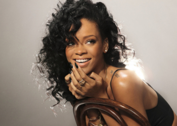 Productor revela fragmento de una nueva canción de Rihanna