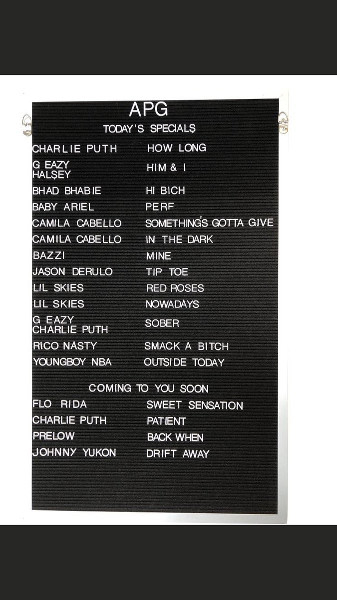 Charlie Puth podría haber revelado el nombre de su próximo sencillo