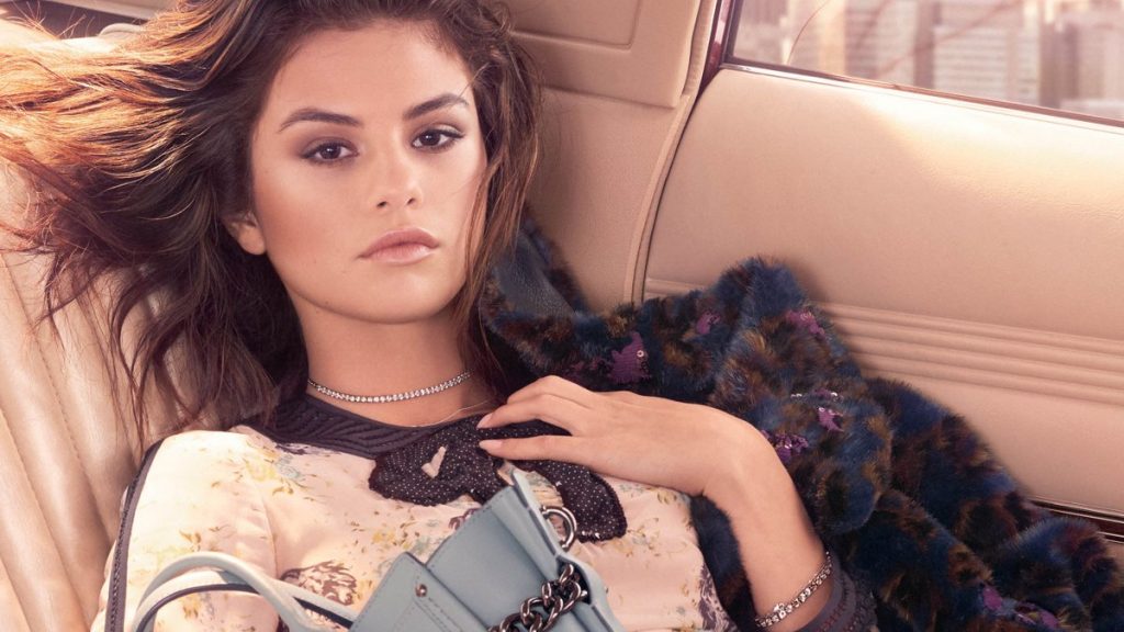 Selena Gomez se encuentra trabajando en cosas realmente "excitantes"