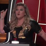 Concursante de The Voice arremete contra Kelly Clarkson y la llama "mente pequeña"