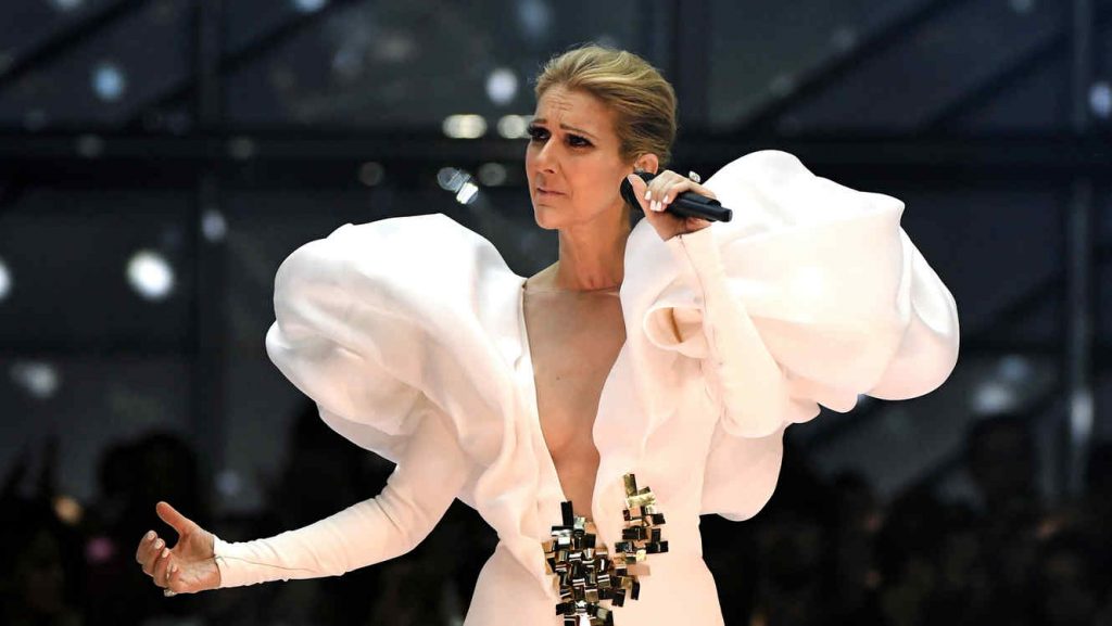 Celine Dion canceló conciertos por intervención quirúrgica