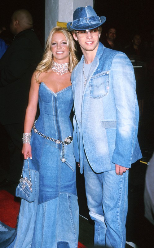 Britney Spears habla del icónico look de ella y Justin Timberlake en los AMAs 2001