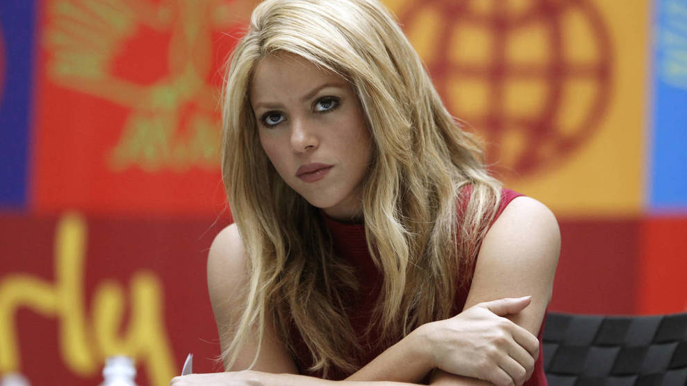 Shakira demanda a hombre por acoso