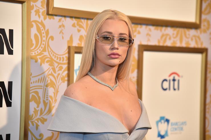 Iggy Azalea reveló que se queria suicidar cuando tenia que cantar "Switch"
