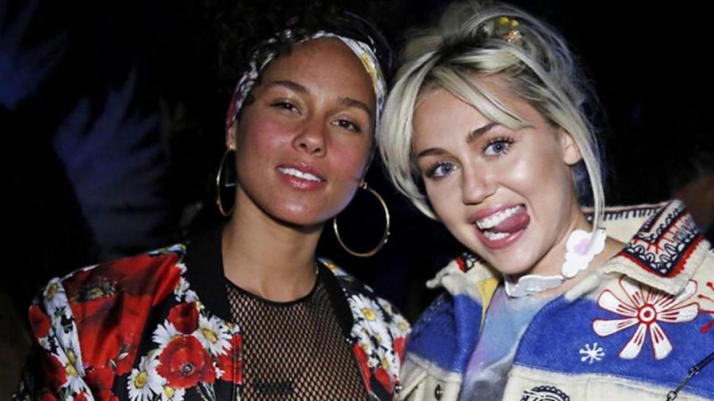 Miley Cyrus y Alicia Keys podrían estar trabajando en una colaboración