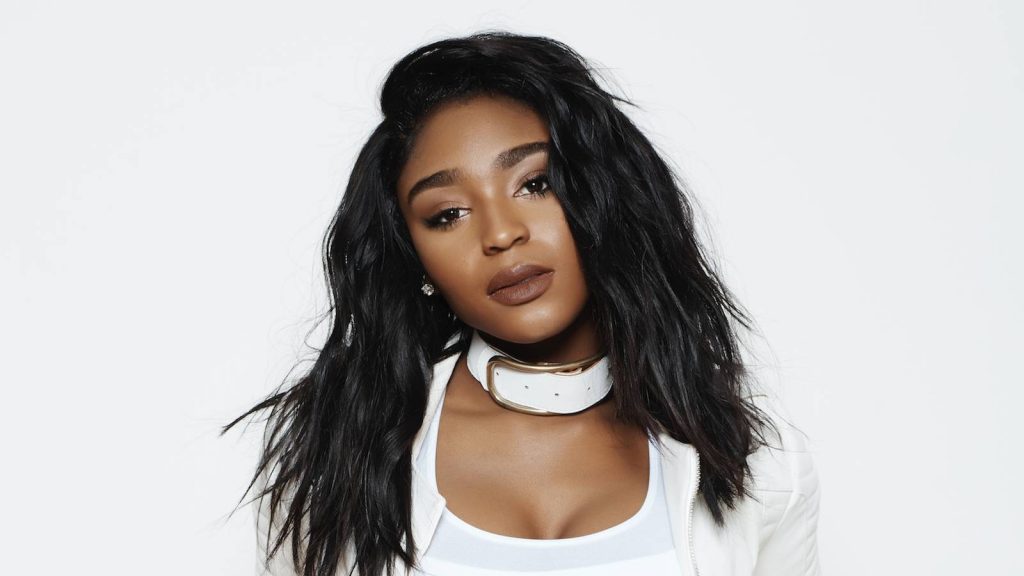 Hater arremete contra Normani en Twitter y ella responde