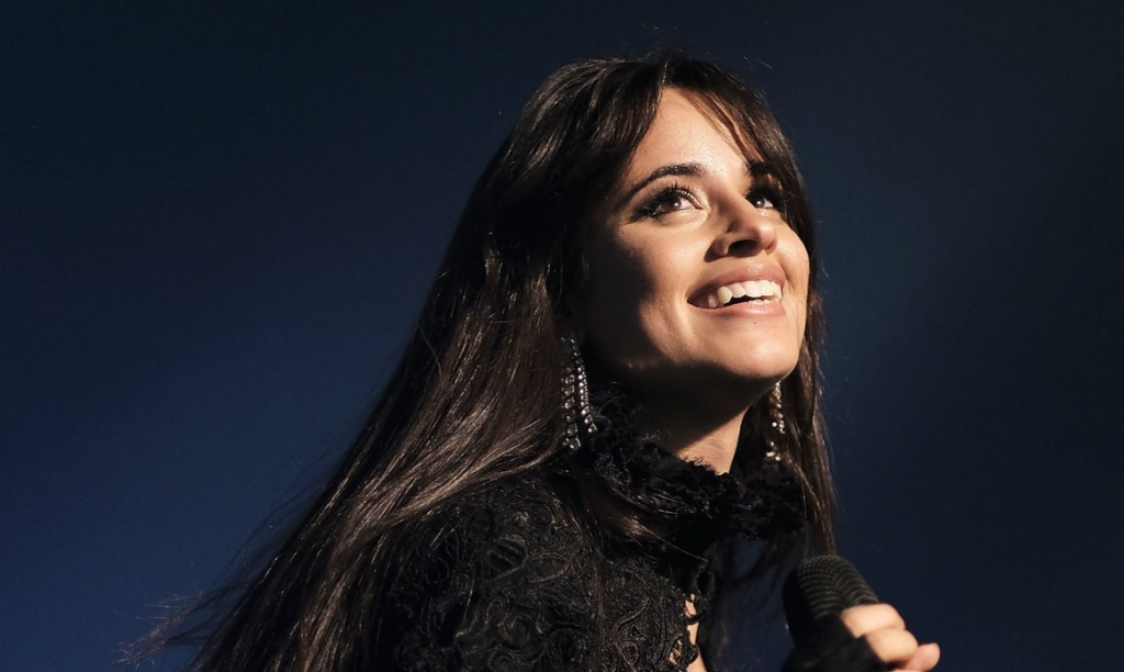 Camila Cabello superó el millón de copias vendidas con su primer álbum