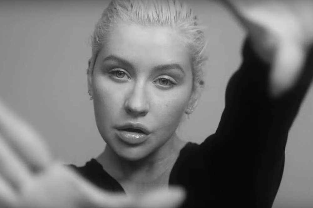 Christina Aguilera consigue el mayor fracaso de su carrera con "Accelarate"