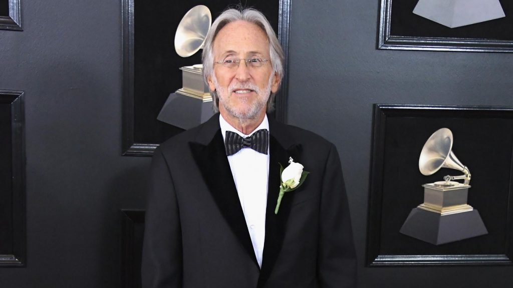 Después de comentarios machistas, el presidente de los GRAMMY's presentó su renuncia