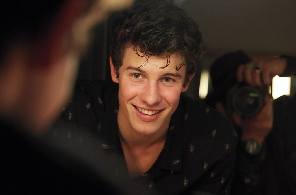 Shawn Mendes quiere combatir la negatividad en redes sociales