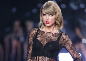 El bailarín que Taylor Swift despidió por comentarios machistas habla por primera vez del asunto