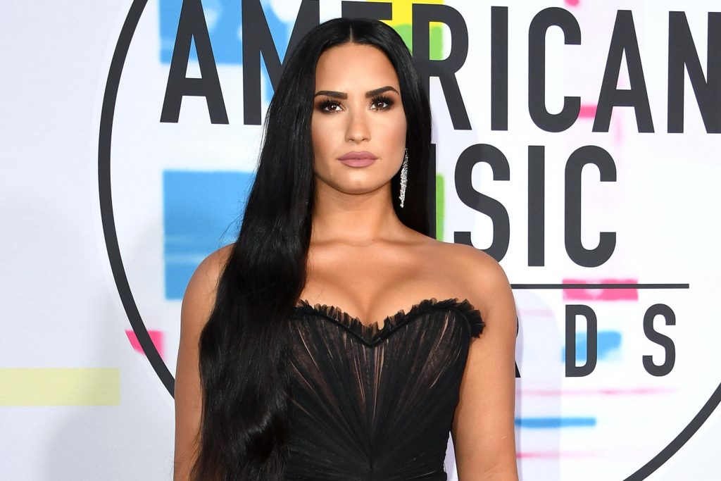 Demi Lovato está presentando complicaciones en su recuperación tras sobredosis