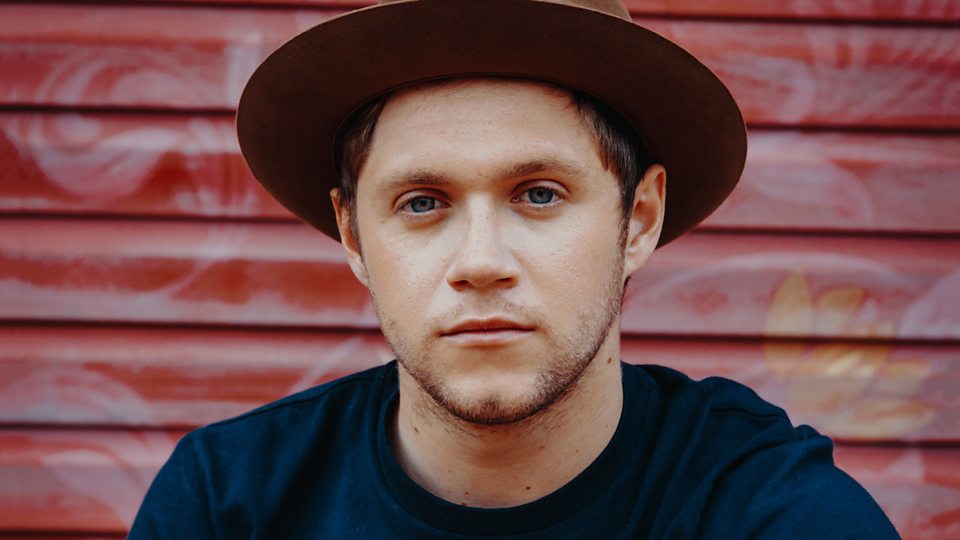 Niall Horan lanzó una nueva canción, “Finally Free”