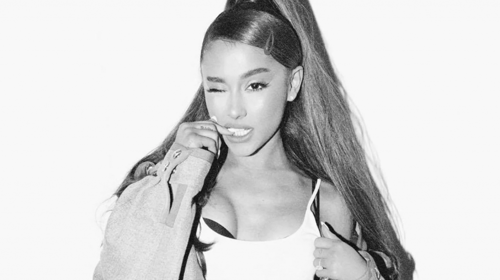 Ariana Grande nos aconseja a través de sus redes sociales