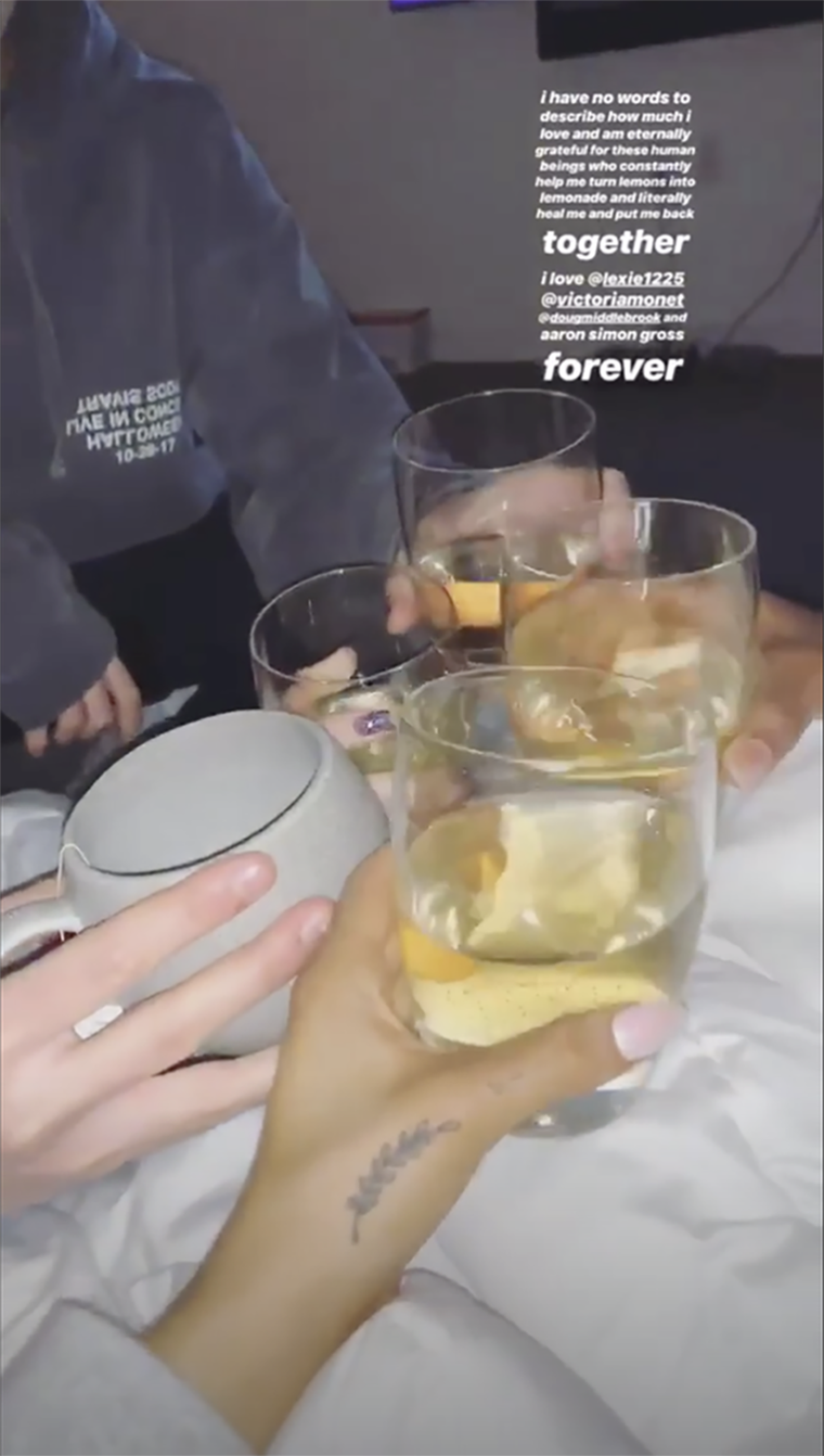 Ariana Grande se cubre el tatuaje que se había hecho con Pete