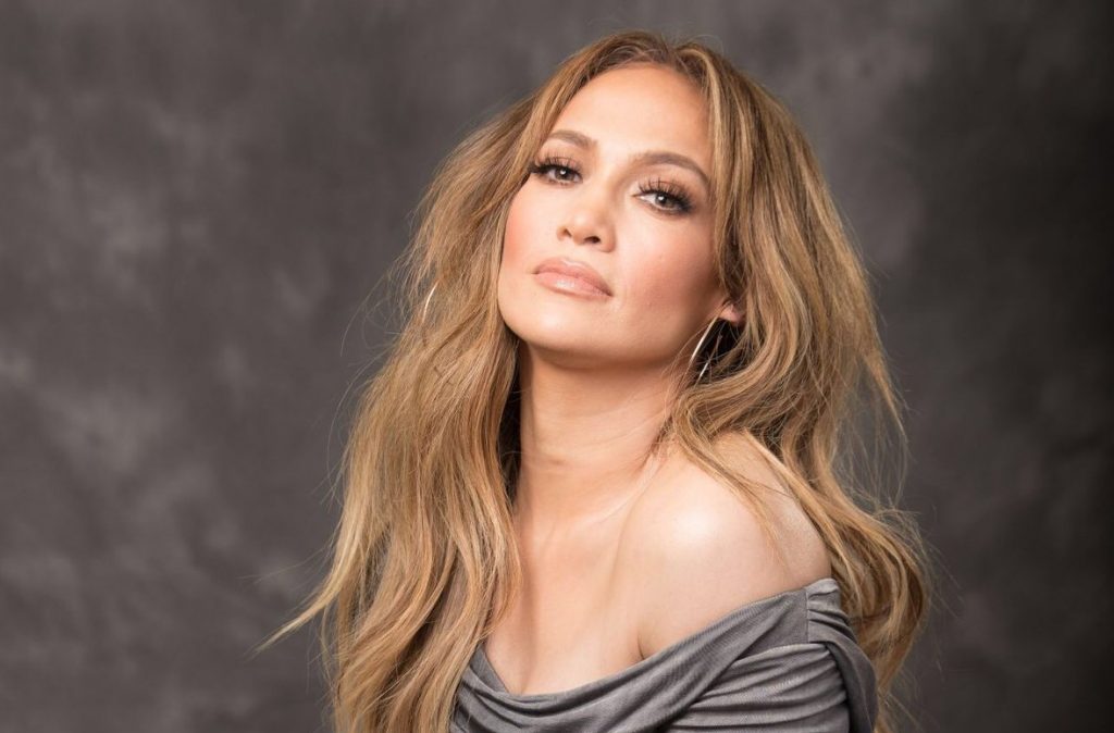 Paparazzi demanda a JLo por publicar una foto de ella que él tomó Paparazzi demanda a JLo por publicar una foto de ella que él tomó