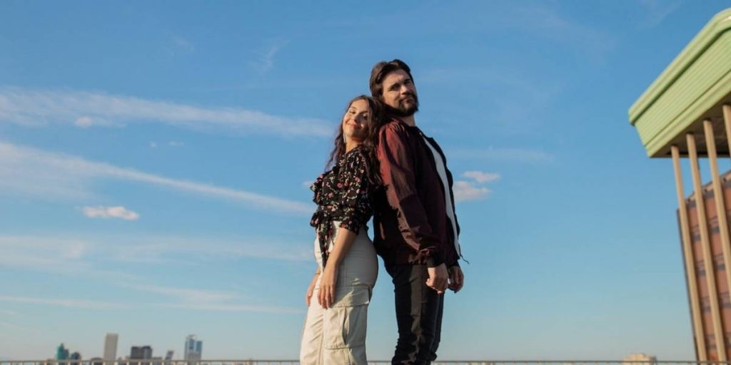 Juanes y Alessia Cara estrenan 'Querer Mejor', su nueva canción juntos