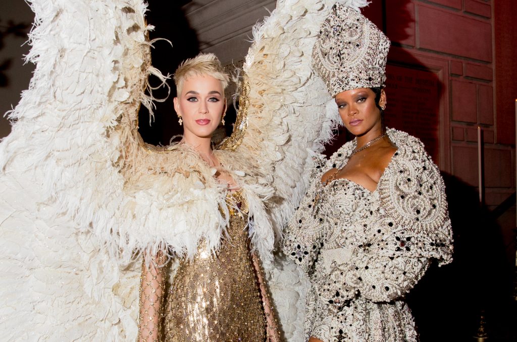 Los artistas con más semanas en el #1 del Billboard Hot 100 esta década