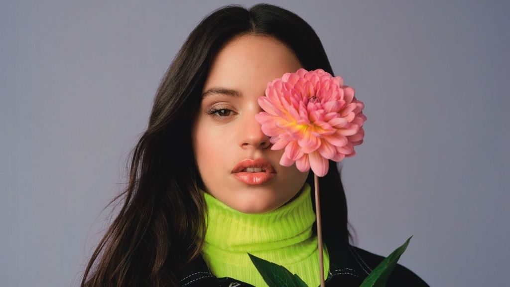 Rosalía impacta con extraordinaria presentación Acapella para Vogue